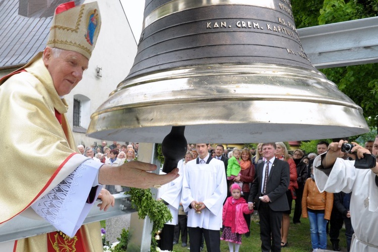 Nowe Dzwony w Gogołowie