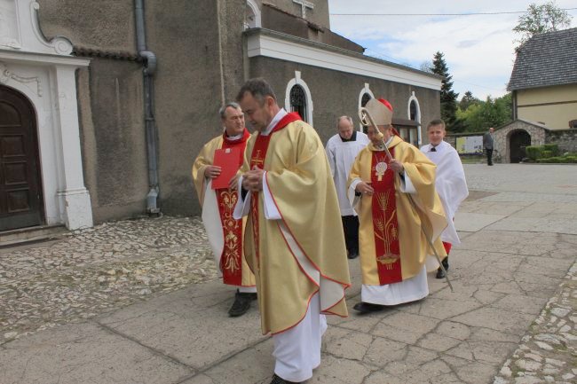 Stulecie marianek w Zbrosławicach