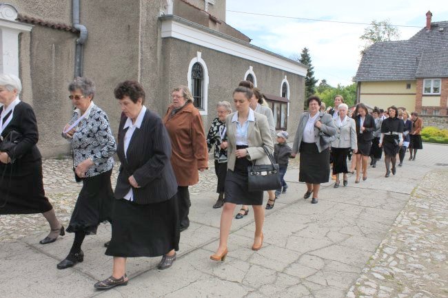 Stulecie marianek w Zbrosławicach