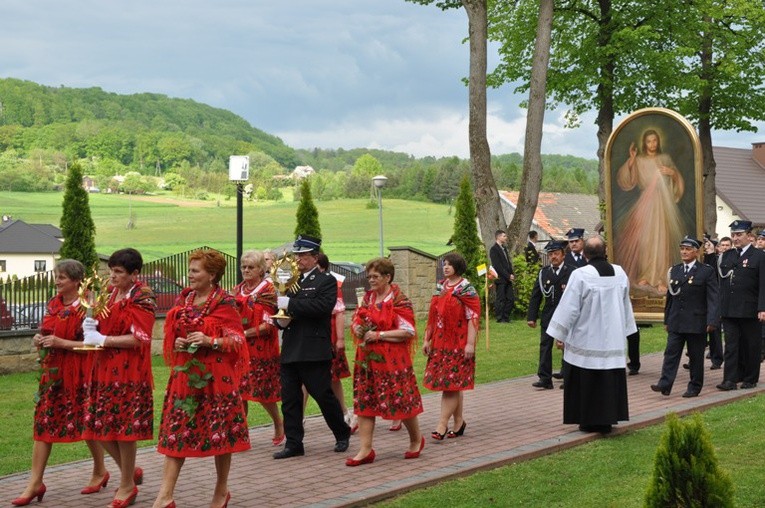 Procesja w Łużnej 