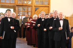 Koncert maryjny rozpoczęła pieśń "Bogurodzica", którą artyści śpiewali, niosąc w dłoniach płonące świece