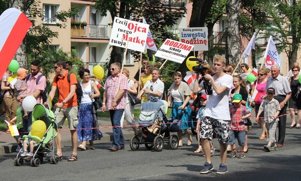 Przeszli drogami Oświecimia - przede wszystkim tymi osiedlowymi