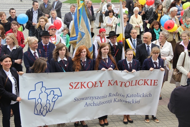 Marsz dla życia i rodziny w Katowicach