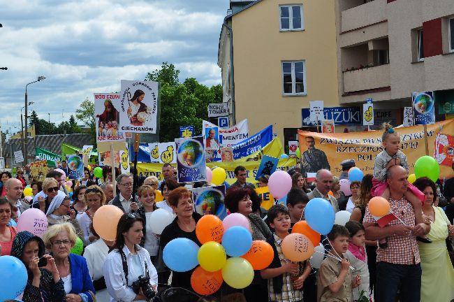 Marsz dla Życia i Rodziny w Ciechanowie cz. 1