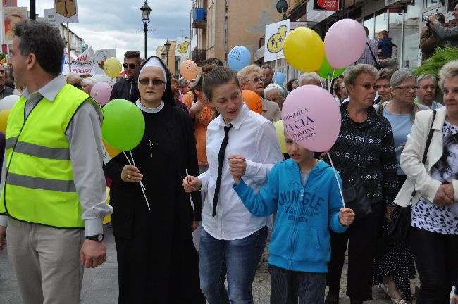 Marsz dla Życia i Rodziny w Ciechanowie cz. 2