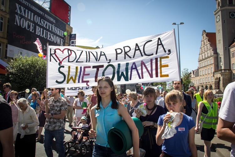 Marsz dla życia i rodziny w Olsztynie 2014