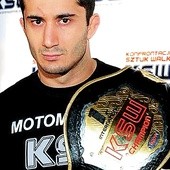  Mamed Khalidov jest zawodnikiem MMA. 22 czerwca weźmie udział w meczu charytatywnym na rzecz pomocy migrantom i uchodźcom z ośrodka w Krośnie Odrzańskim