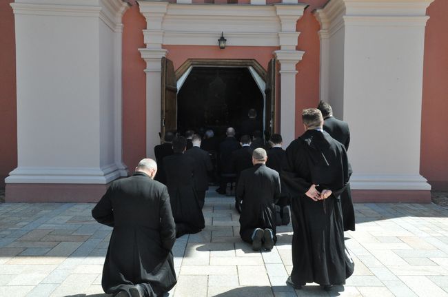 Pielgrzymka duchowieństwa