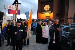 Na wyjście pielgrzymki tradycyjnie przybył bp Henryk Tomasik