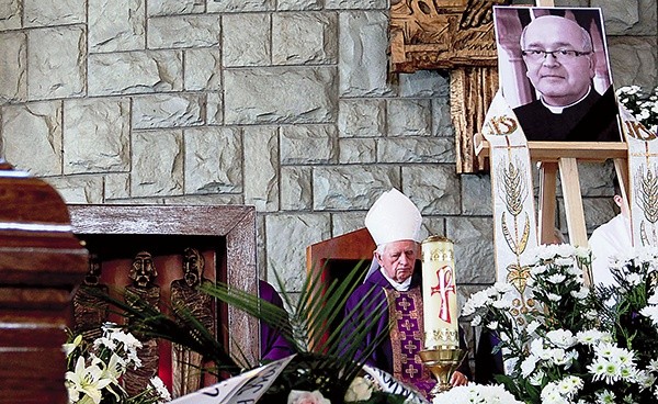 Liturgii pogrzebowej przewodniczył abp senior Damian Zimoń