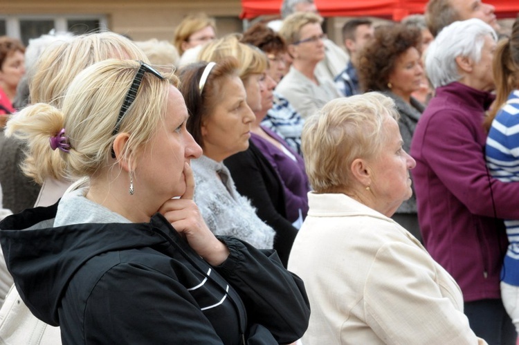 Koncert uwielbienia - konferencja