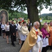 Procesja z obrazem do kościoła w Filipowicach