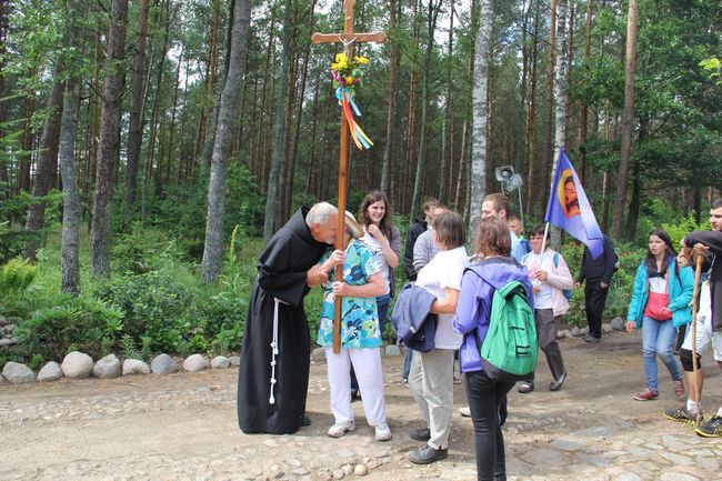 Pielgrzymi na Górze Polanowskiej