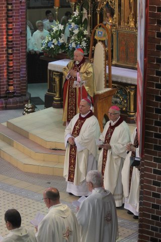 Koronacja ikony Matki Bożej w Gliwicach cz. 1