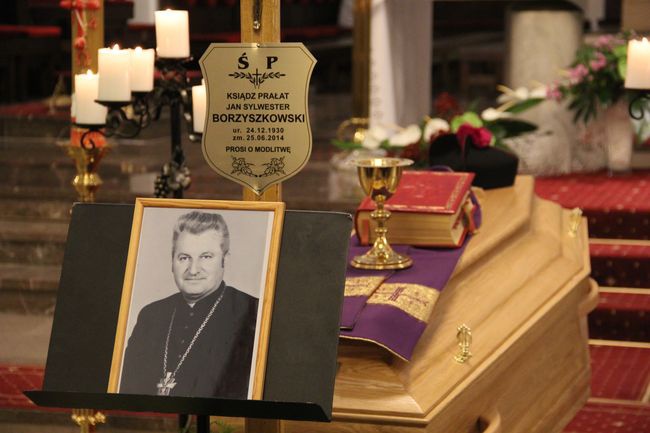 Pogrzeb śp. ks. Jana Borzyszkowskiego