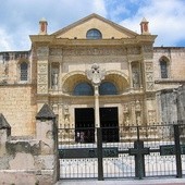 Dominikana nie zażąda ekstradycji arcybiskupa