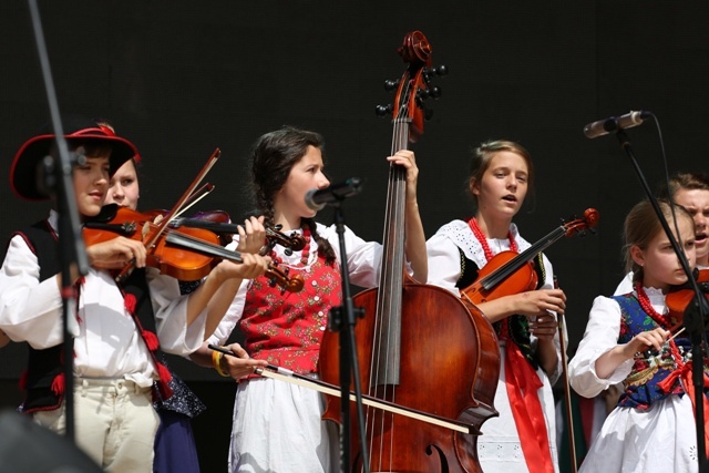 Koncert podopiecznych Fundacji Braci Golec w Milówce