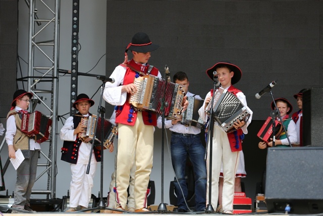 Koncert podopiecznych Fundacji Braci Golec w Milówce