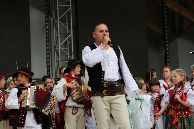 Koncert podopiecznych Fundacji Braci Golec w Milówce