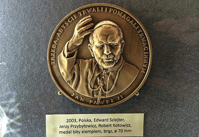 Jan Paweł II na medal