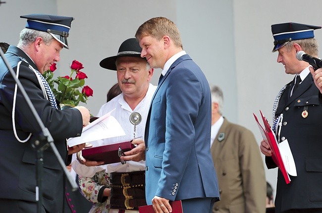  Milowiecka OSP świętowała swój jubileusz wraz z orkiestrą