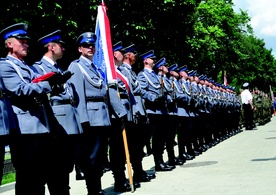 Mazowieckie święto Policji w Płocku zbiegło się z 95. rocznicą powstania Policji państwowej