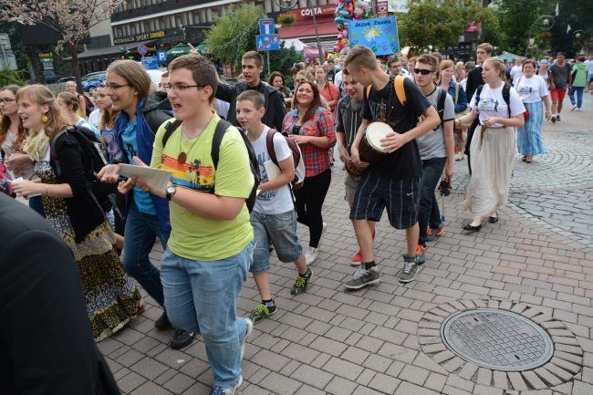 Oazowicze ewangelizowali na Krupówkach