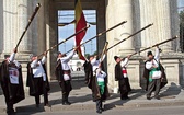 Jednym z przejawów otwarcia się Mołdawii na Europę był zorganizowany po raz pierwszy w stolicy kraju, Kiszyniowie, międzynarodowy festiwal folklorystyczny Bukowińskie Spotkania