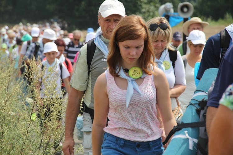 69. Pielgrzymka Rybnicka - dzień 1. - za Książenicami