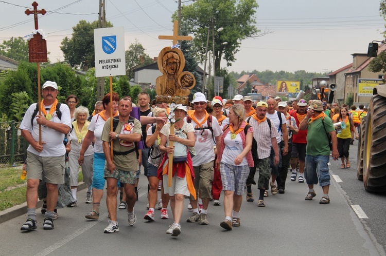 69. Pielgrzymka Rybnicka - wyjście z Bytomia-Górników