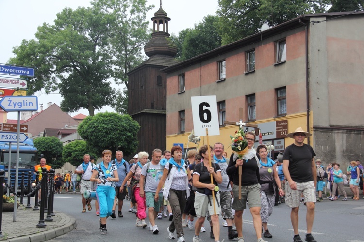 69. Pielgrzymka Rybnicka - postój w Miasteczku Śl.