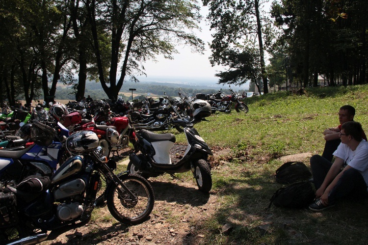 Dziesięć tysięcy motocyklistów na Górze Świętej Anny