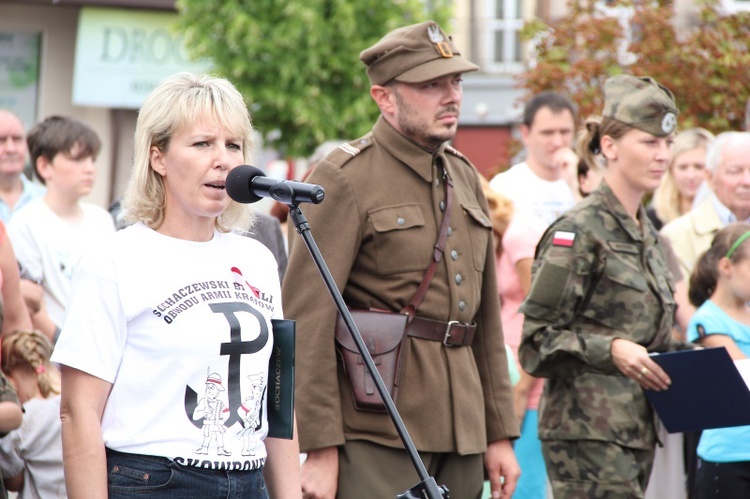 Sochaczewianie w hołdzie powstańcom