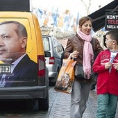 Premier Recep Tayyip Erdogan najprawdopodobniej wkrótce zostanie prezydentem Turcji. Polityk konsekwentnie odchodzi od świeckiego modelu państwa