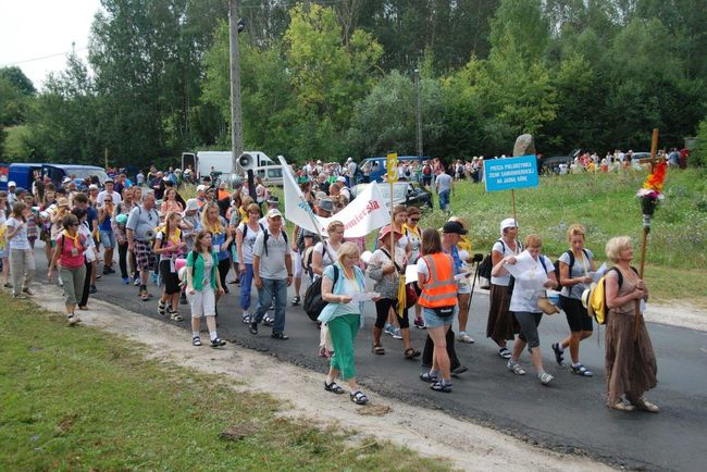 Pielgrzymi podczas trasy 