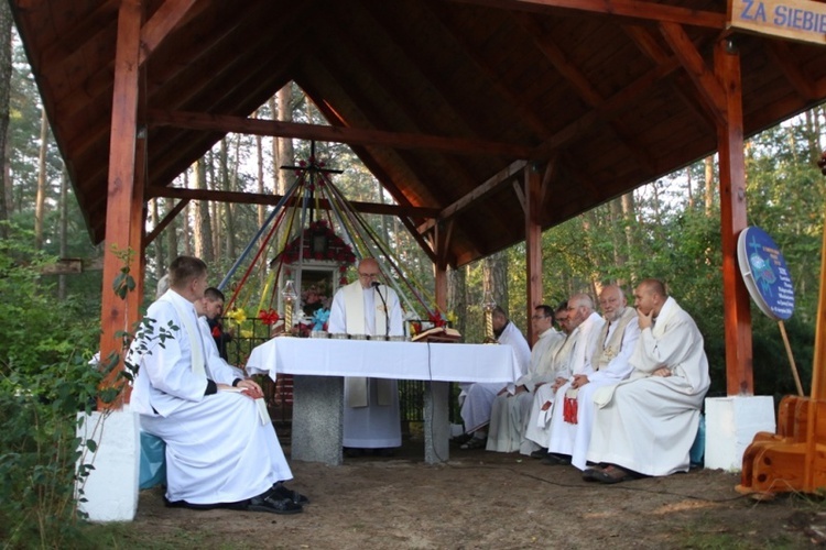 Msza św. polowa w Małczu