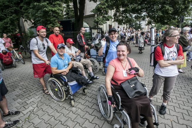 "Jesteśmy" - niepełnosprawni idą na Jasną Górę