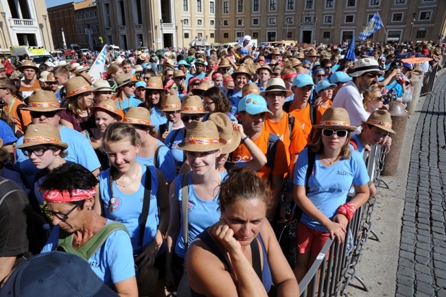 Liturgiczna służba ołtarza z Niemiec na pielgrzymce w Rzymie