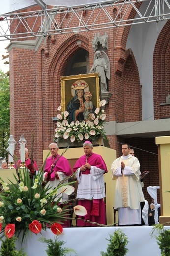 Pielgrzymka kobiet do Piekar - początek uroczystości