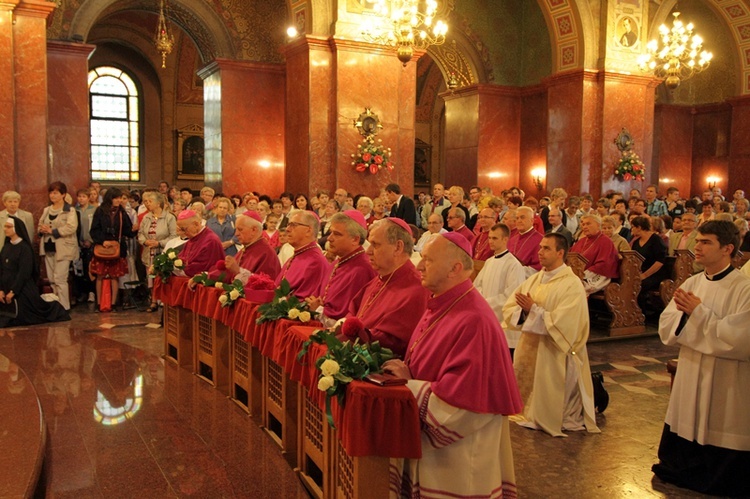 Pielgrzymka kobiet do Piekar - przed Mszą św.