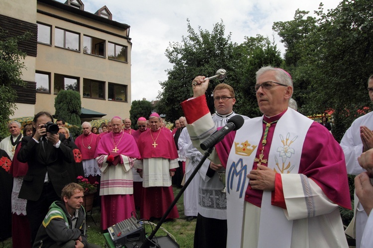 Pielgrzymka kobiet do Piekar - Msza św. cz. 1.