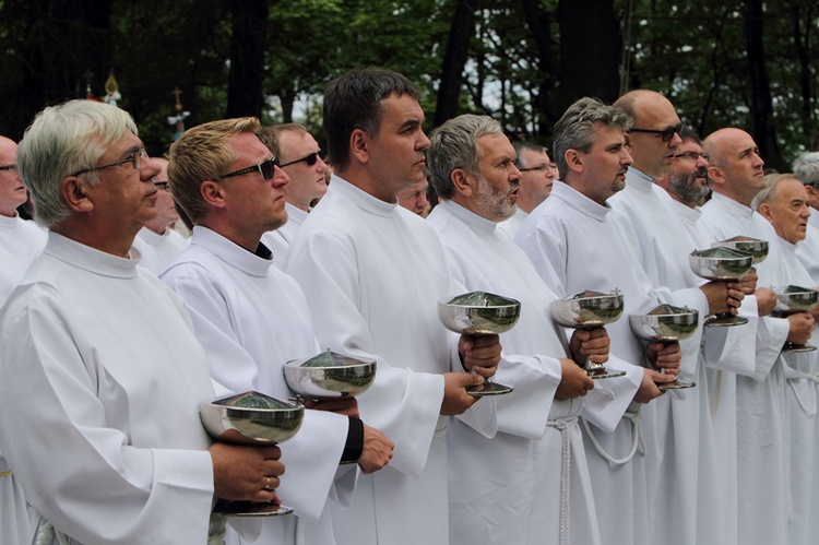 Pielgrzymka kobiet do Piekar - Msza św. cz. 1.