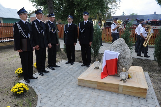 Izba Pamięci ks. Romana Kotlarza w Trablicach