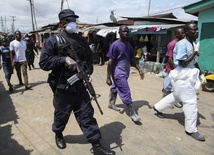 Godzina policyjna w związku z ebolą