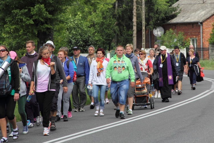 Piesza Pielgrzymka z Głowna na Jasną Górę