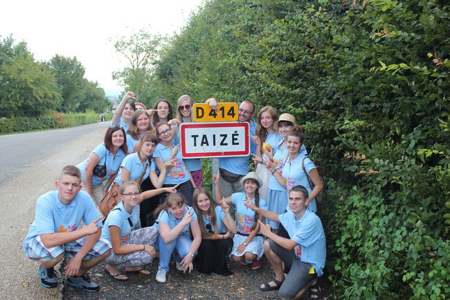 Młodzi ludzie w Taizé