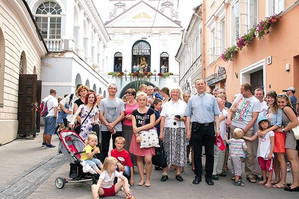  Matce Bożej Ostrobramskiej powierzali rodziny z całej naszej diecezji