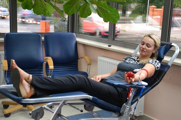 Akcja honorowego oddawania krwi w tarnowskim starostwie 