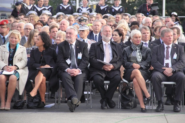 Bronisław Komorowski i Joachim Gauck na Westerplatte 