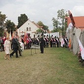 Lubinianie tłumnie przyszli przed pomnik wydarzeń z sierpnia 1982 roku